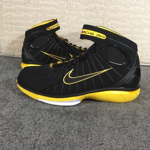 Nike Other - Nike Air Zoom Huarache 2K4  Men's Basketball